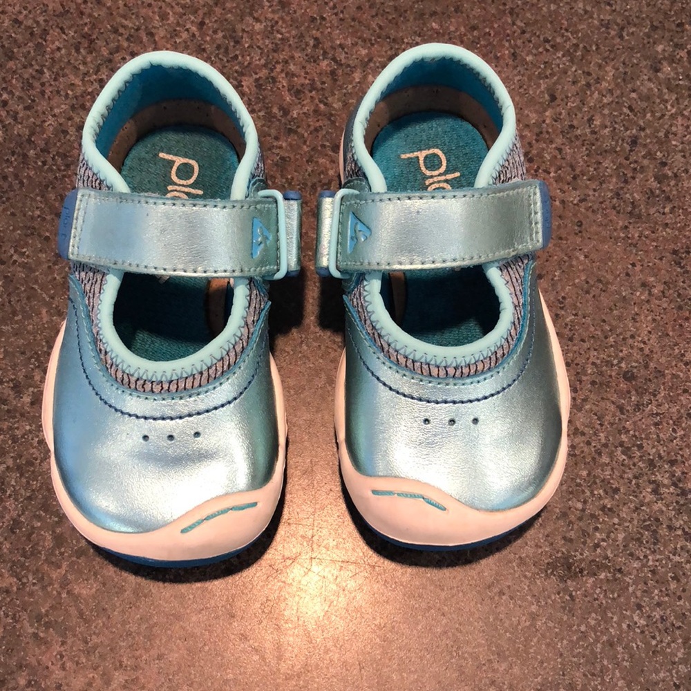 Little Girls Metallic Blue PLAE shoes.